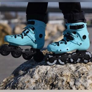 FR SKATES Light Blue & Black Mens FR1 Inline Skates Size 12